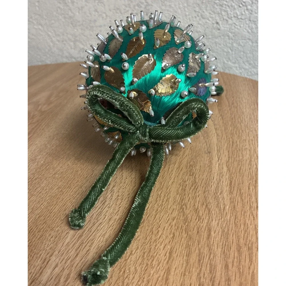 Vintage Push Pin Round Ornament Green Gold Leaves 5